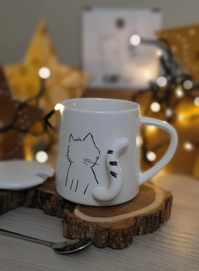 Tazza Mug in porcellana bianca con Gattino (nr.1) in rilievo, coperchio e cucchiaino.